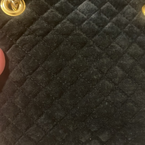 Black suede quilted shoulder bag EUC - Picture 3 of 4